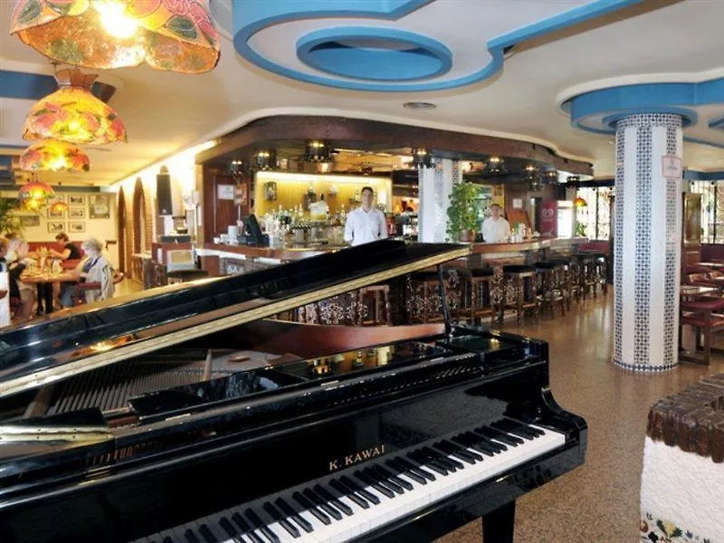 Ξενοδοχείο με διαμερίσματα Hotel Apartamentos Bajondillo Τορρεμολίνος