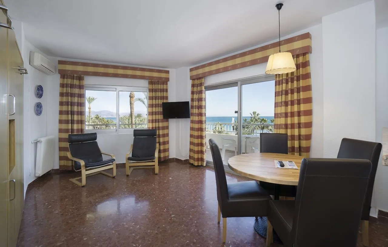 Hotel Apartamentos Bajondillo Τορρεμολίνος 4*,